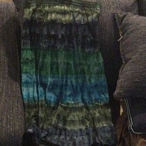 Women’s skirt. Light material.